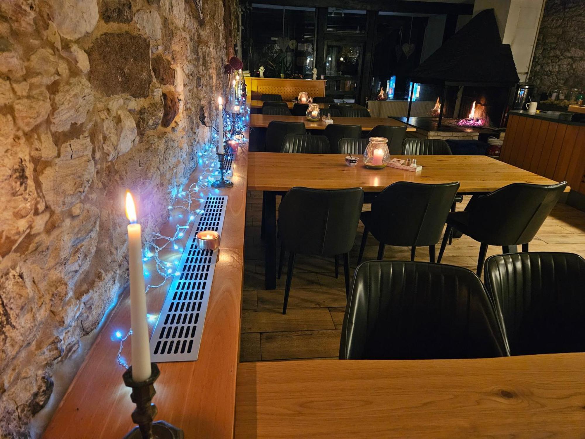 Heiningen Hotel Zur Schmiede מראה חיצוני תמונה